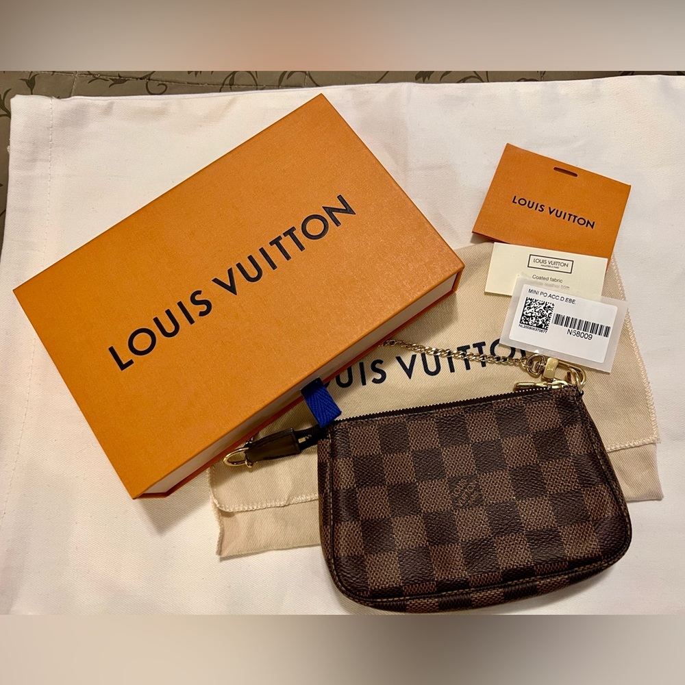 LOUIS VUITTON MINI POCHETTE ACCESSOIRES (DAMIER EBENE)